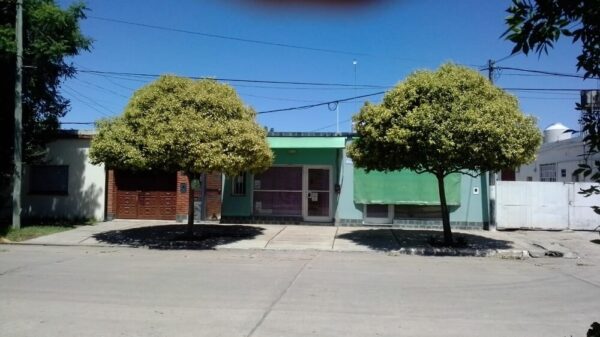 2 locales comerciales - U$S 38.000